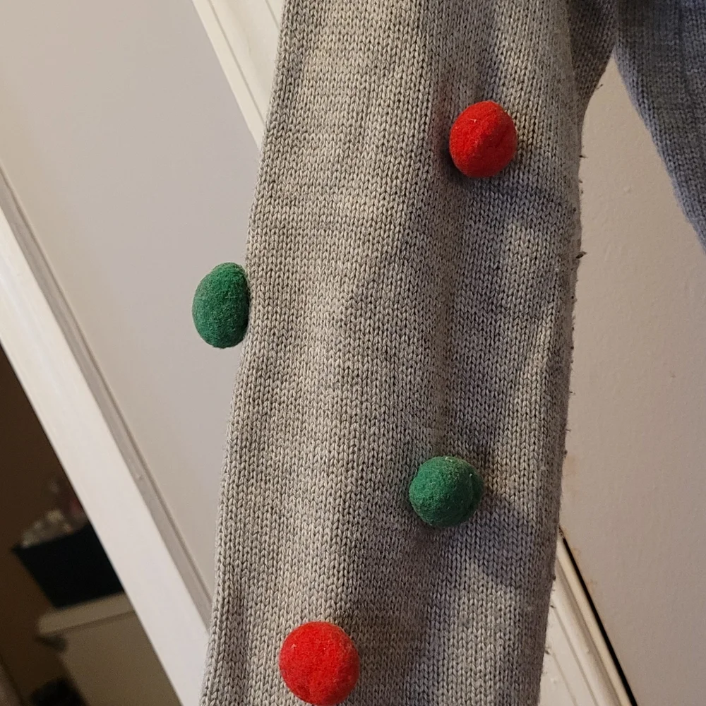 Primark Large Gray Christmas Sweater - Picture 4 of 6